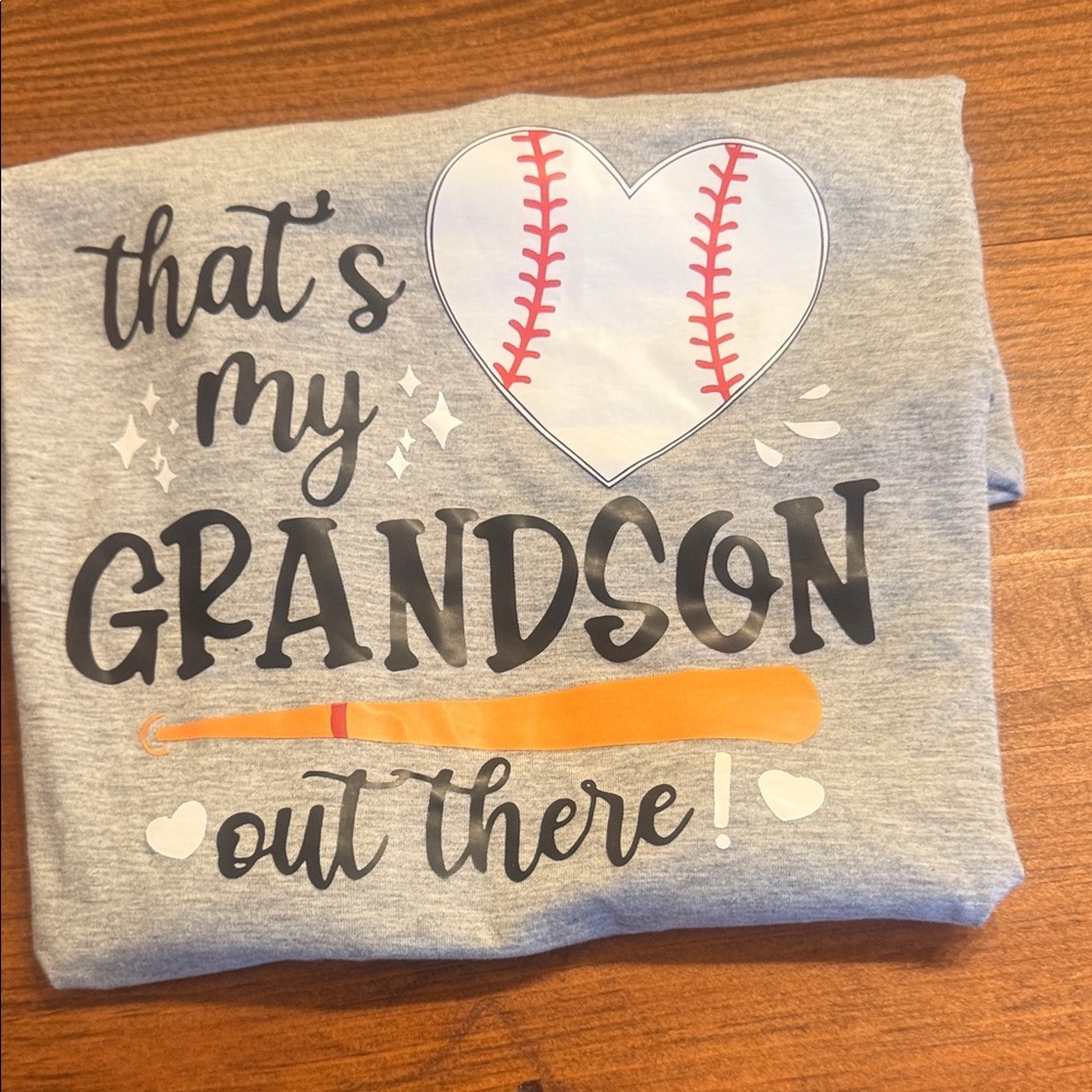 SHEIN Gray Graphic Tee - Short Sleeve